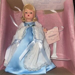 Madame Alexander Official Collector Registration Card